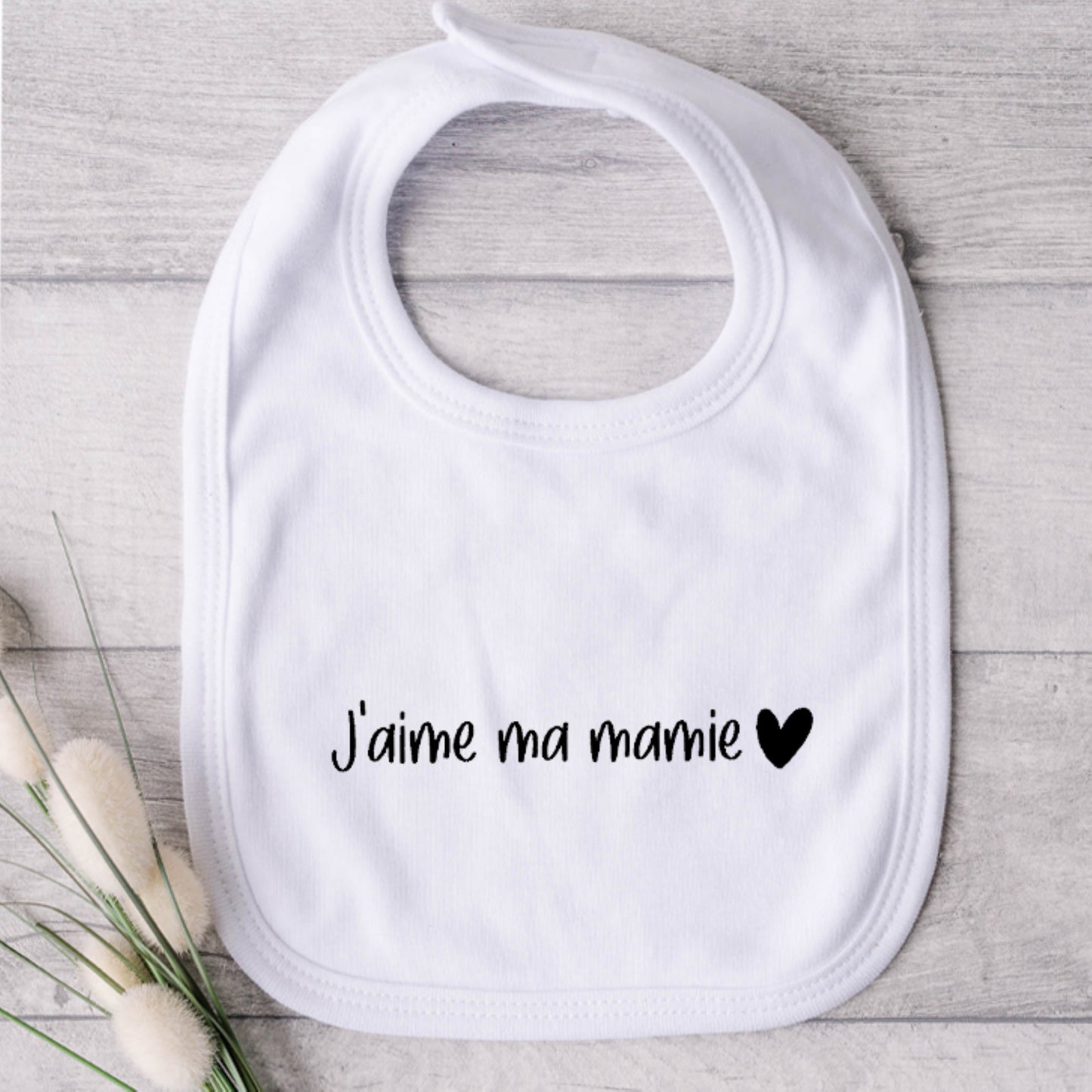 Bavoir pour bébé - MAMIE - J'aime ma mamie (v2510)