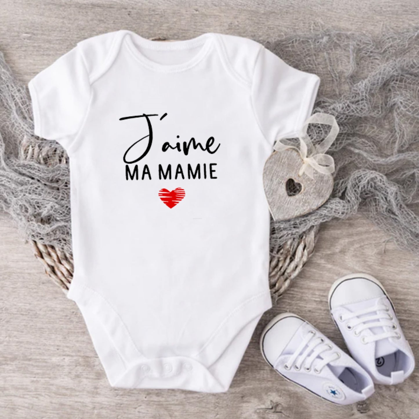 Cache-couche pour bébé - Annonce Mamie - J'aime ma mamie (v2511)