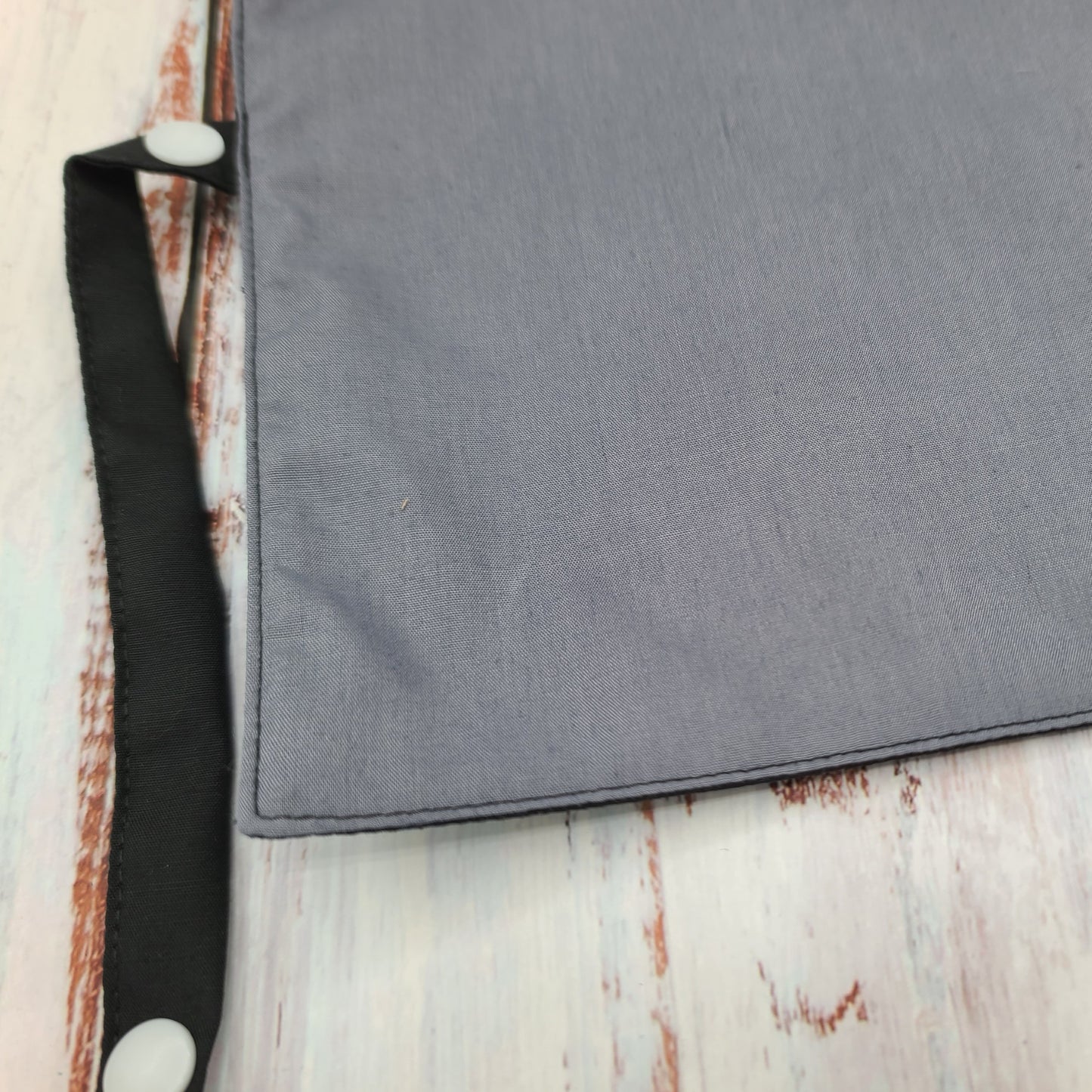 Napperon personnalise (Couleur d'impression au choix) - Gris uni - Pochette noire