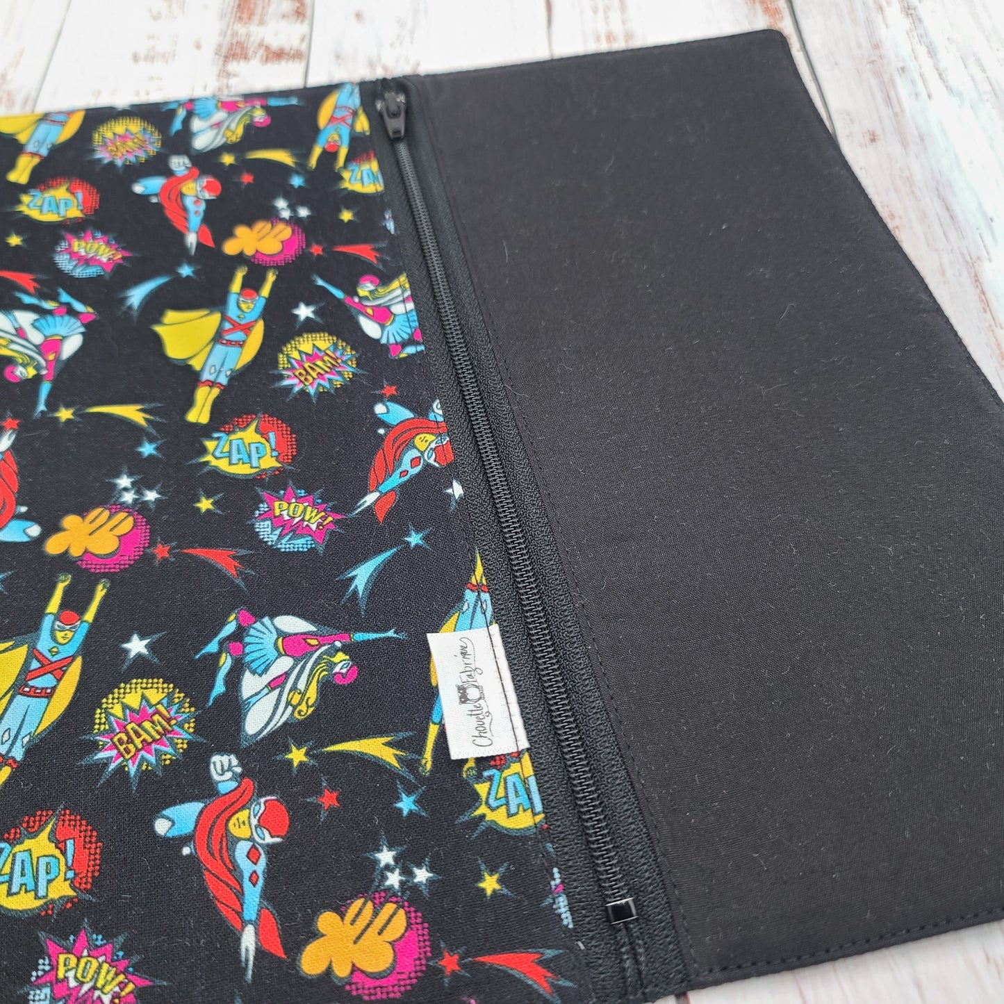 Napperon personnalise (Couleur d'impression au choix) - Superhéros - Pochette noire