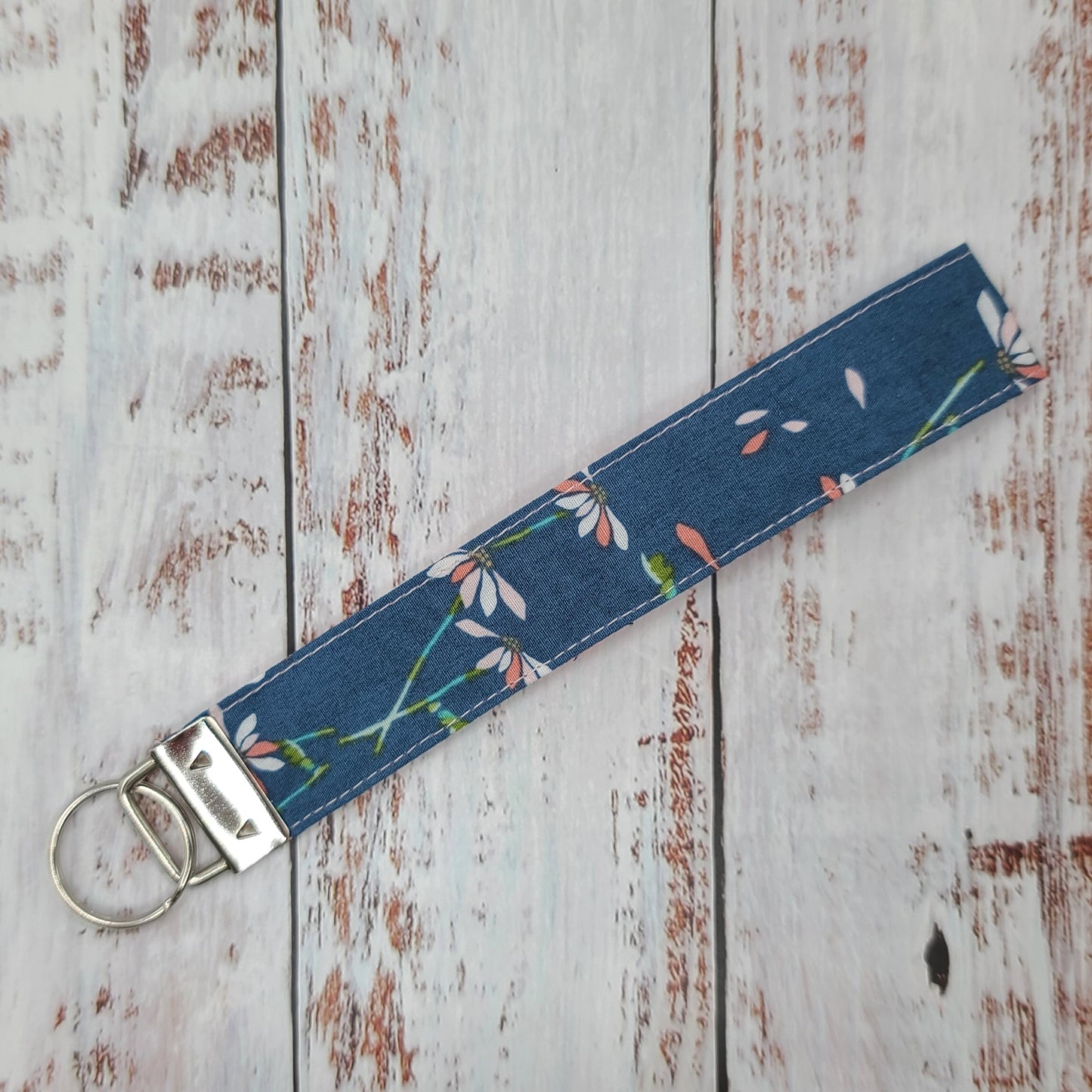 Porte-clé - PERSONNALISÉ - Dragonne - Poignet - Fleurs corail sur fond bleu - Bande corail pâle