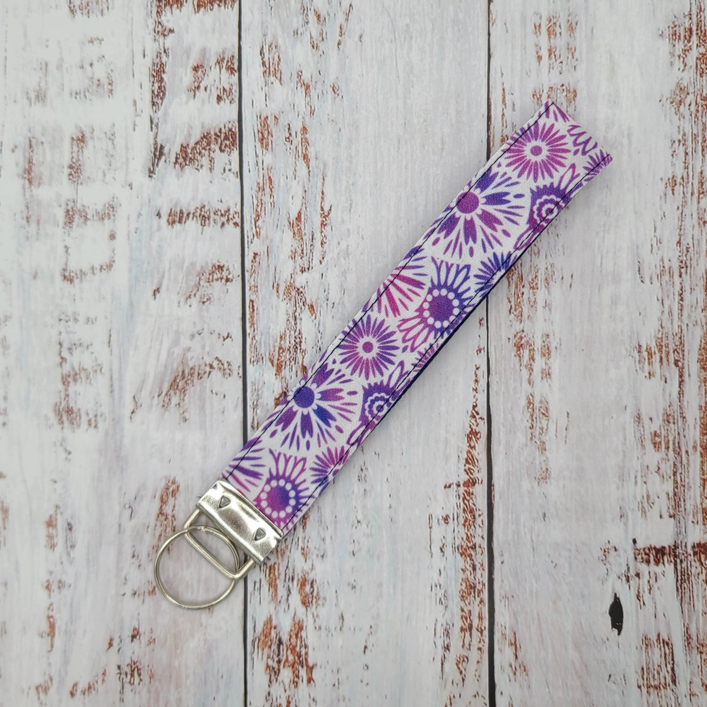 Porte-clé - PERSONNALISÉ - Dragonne - Poignet - Fleurs Marine et Lilas - Bande marine