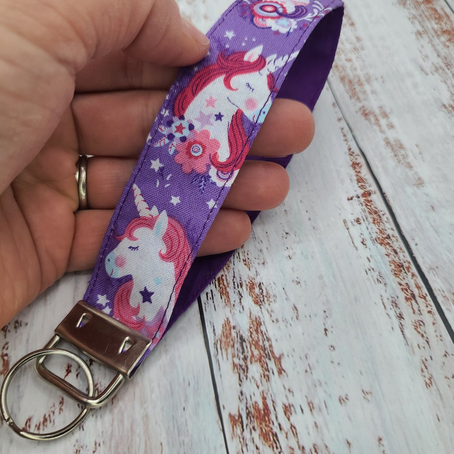 Porte-clé - PERSONNALISÉ - Dragonne - Poignet - Licornes - Violet