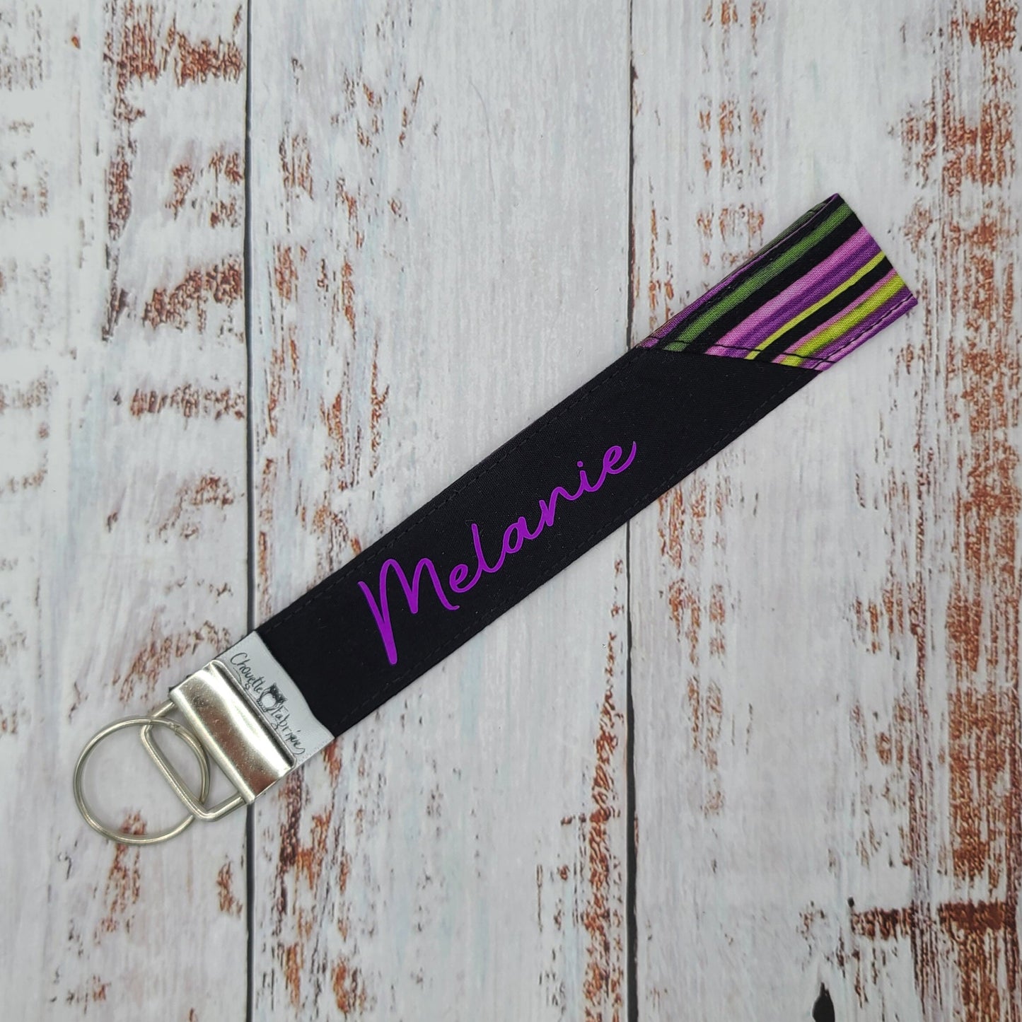 Porte-clé - PERSONNALISÉ - Dragonne - Poignet -Lignes (Violet, lilas et lime) - Bande noire