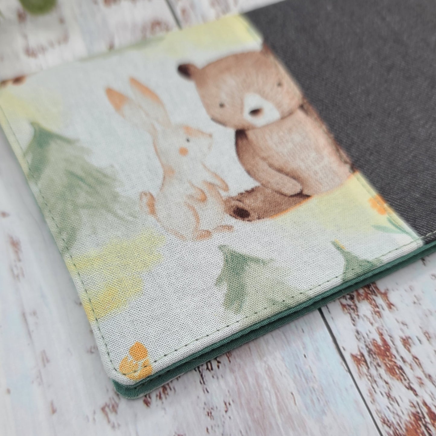 Protège-carnet de santé - Vaccination - Personnalisé - Animaux - Ours, Écureuil & Hérissons - DENIM Gris