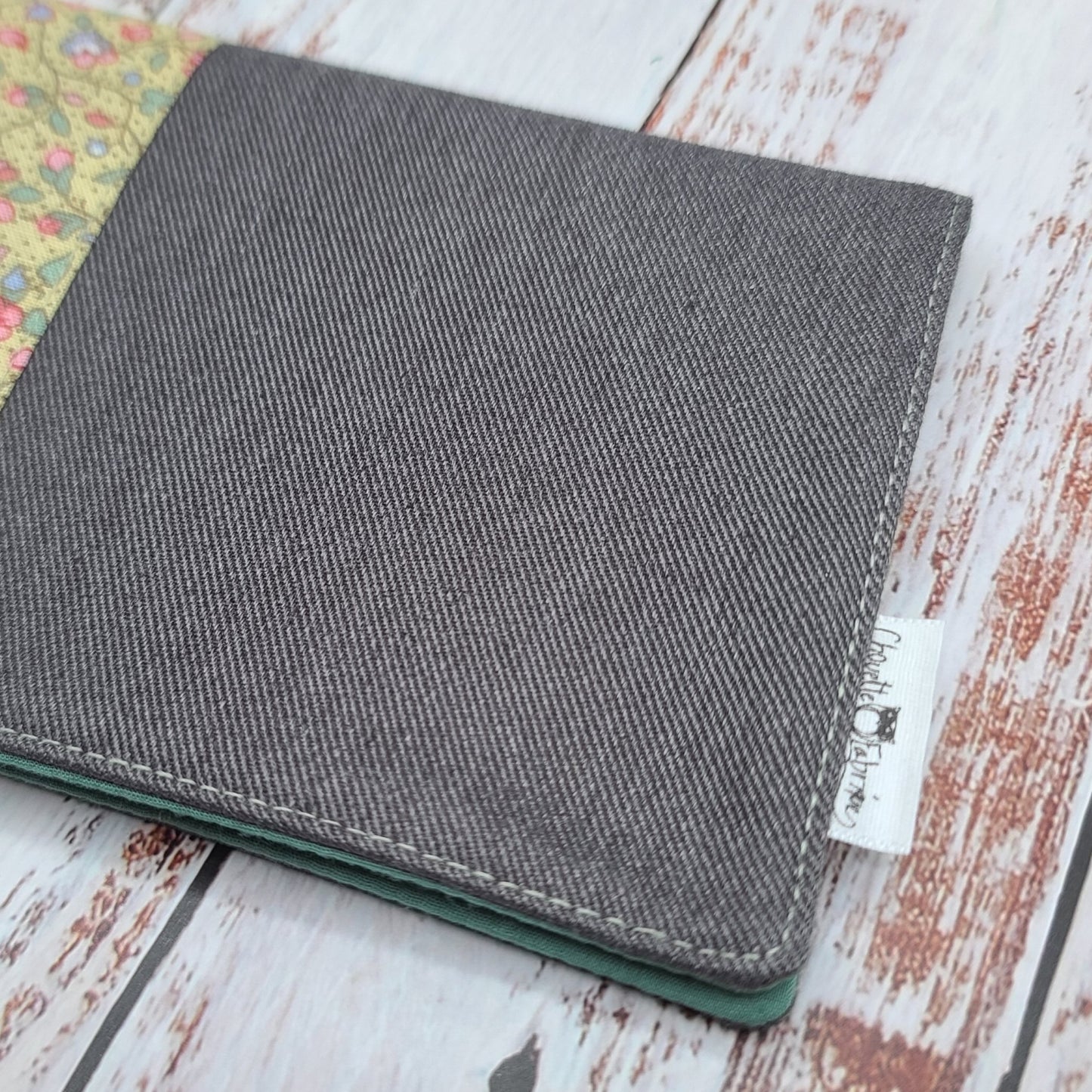 Protège-carnet de santé - Vaccination - Personnalisé - Fleurs - Mini fleur "cute" - DENIM Gris