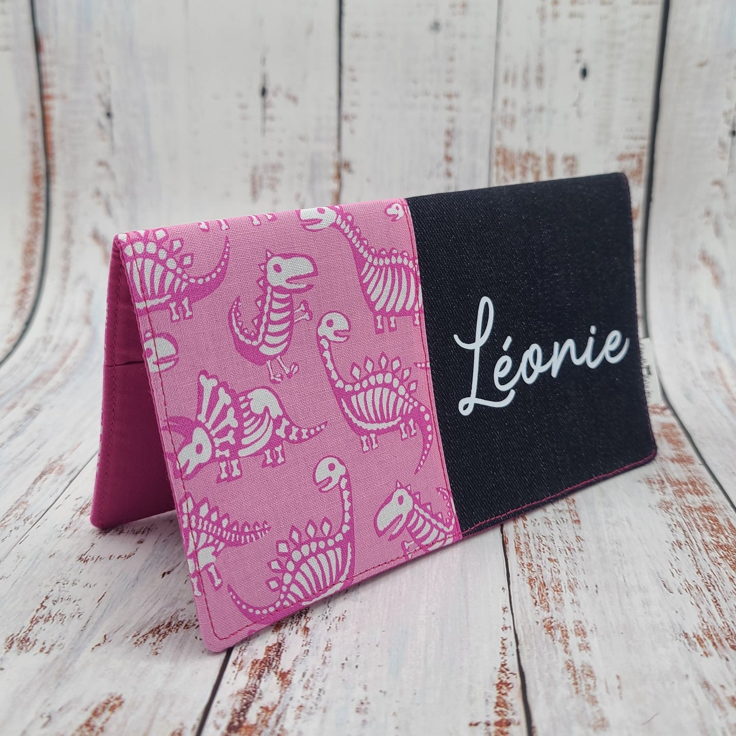 Protège-carnet de santé - Vaccination - Personnalisé - Animaux - Fossiles roses / Dinosaures