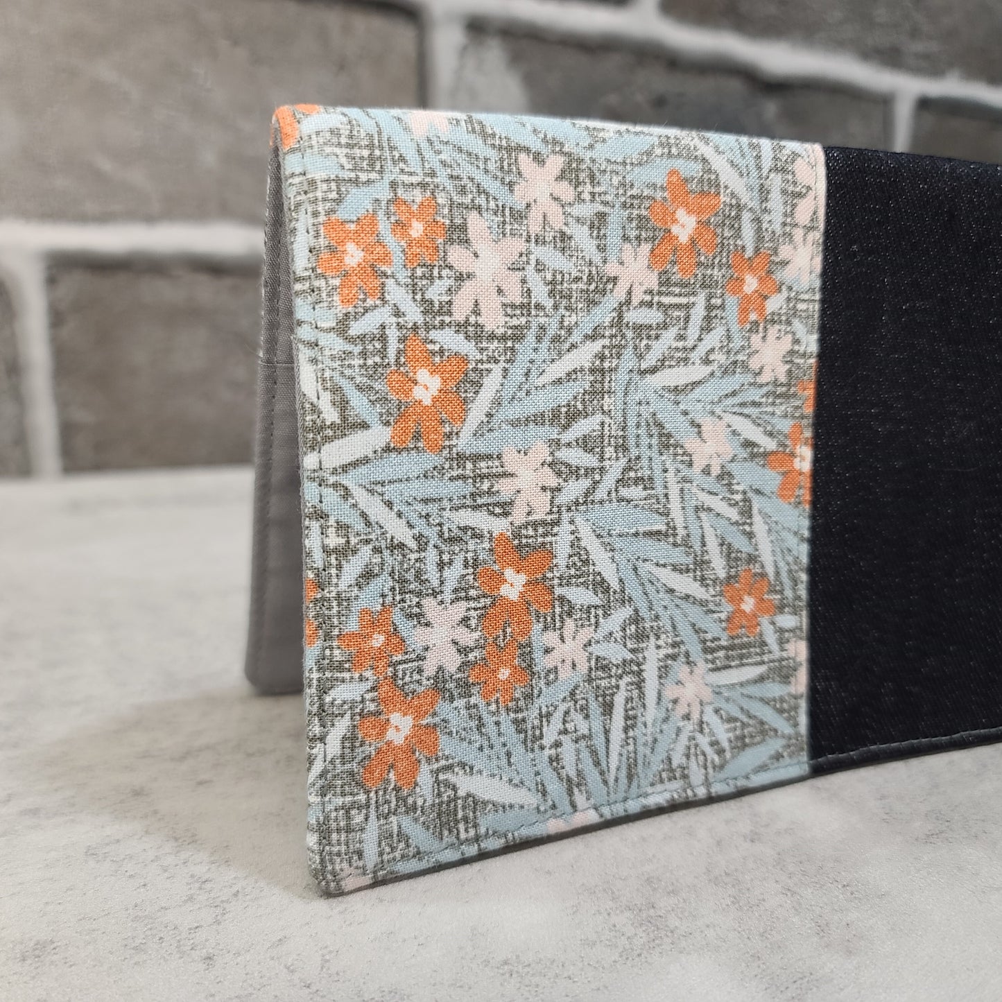 Protège-carnet de santé - Vaccination - Personnalisé - Fleurs - Fleurs Orangées