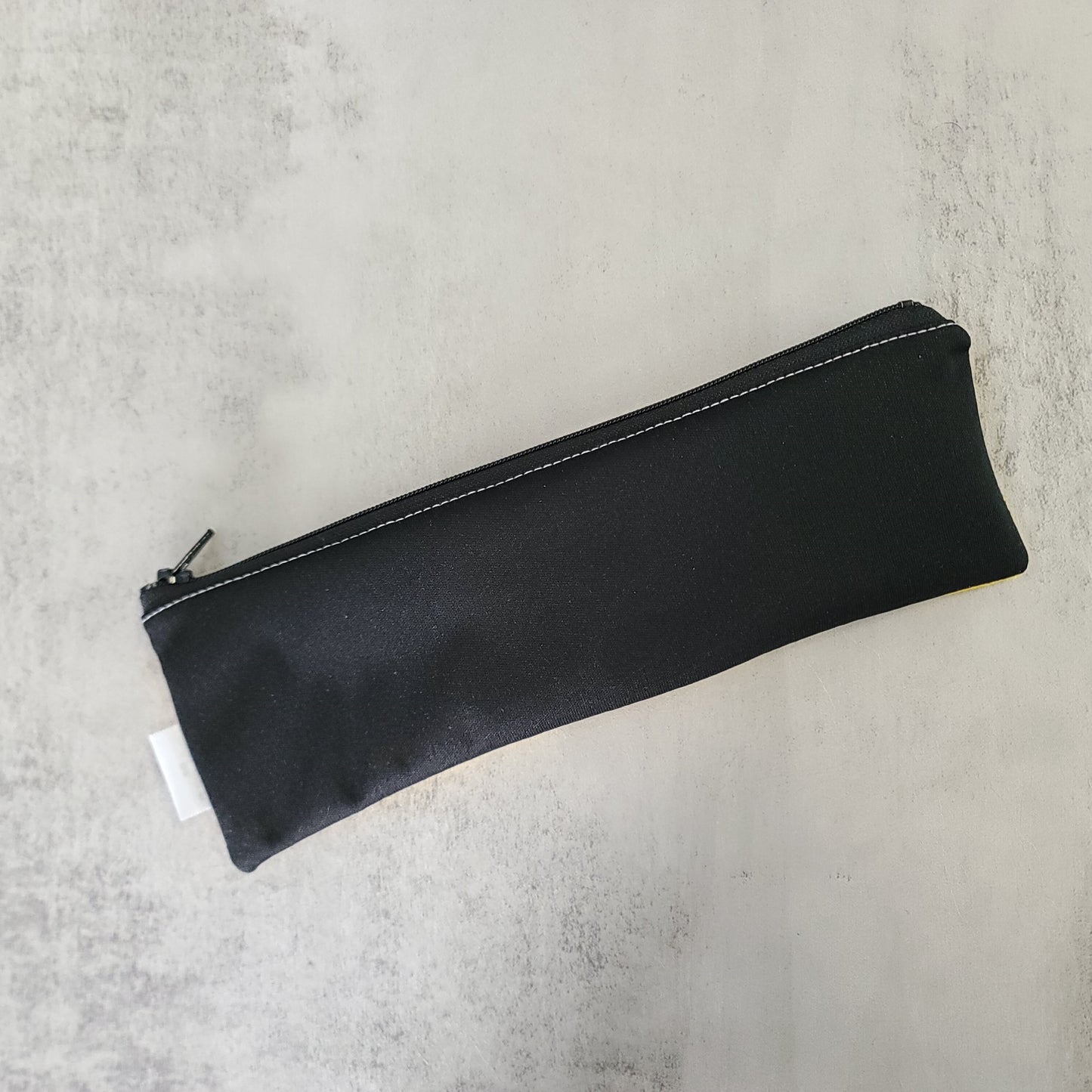 Pochette à ustensiles, brosse à dents, etc. - Sac réutilisable, lavable et imperméable - Excavatrices noires sur fond jaune