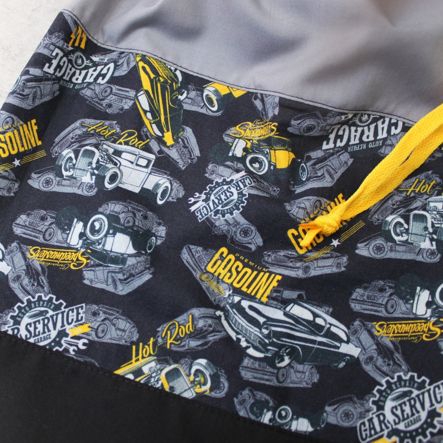 Sac de sport ou à souliers - Personnalisé - Voitures anciennes - Hotrod (Gris et jaune)