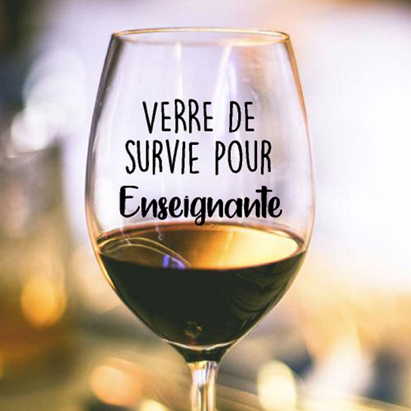 Une bonne vieille bouteille de vin est aussi rare Une bonne vieille bouteille de vin est aussi rare