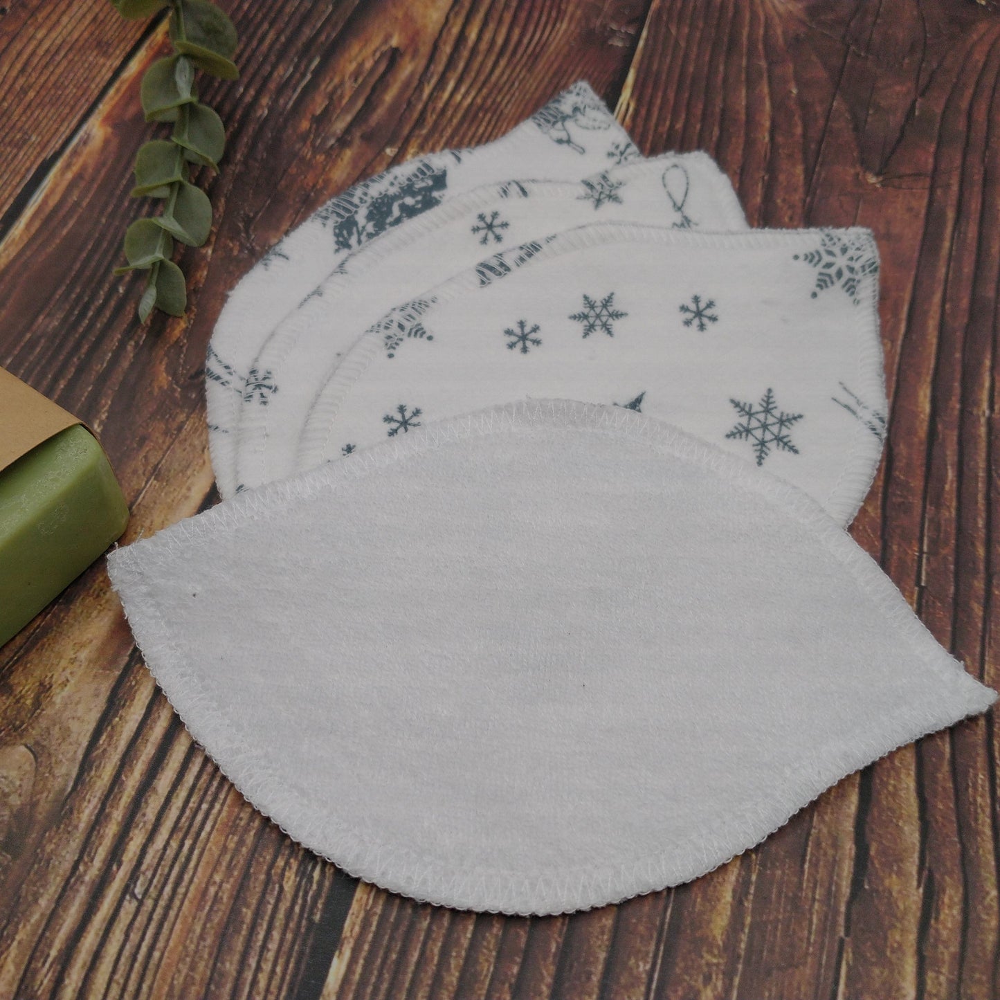 Style "Feuillage" - Lingettes démaquillantes - 4/Paquet - Chevreuils et Flocons