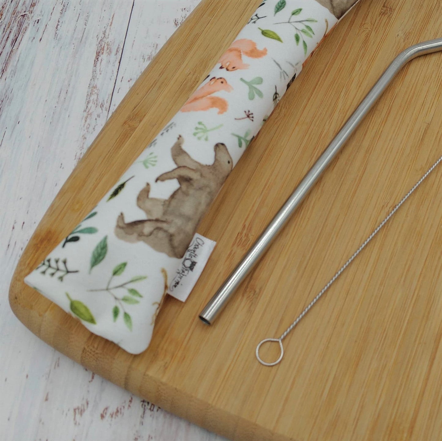 Ensemble "Paille, brosse et pochette de rangement" - Réutilisable, lavable et imperméable - Animaux - Chevreuils et loups