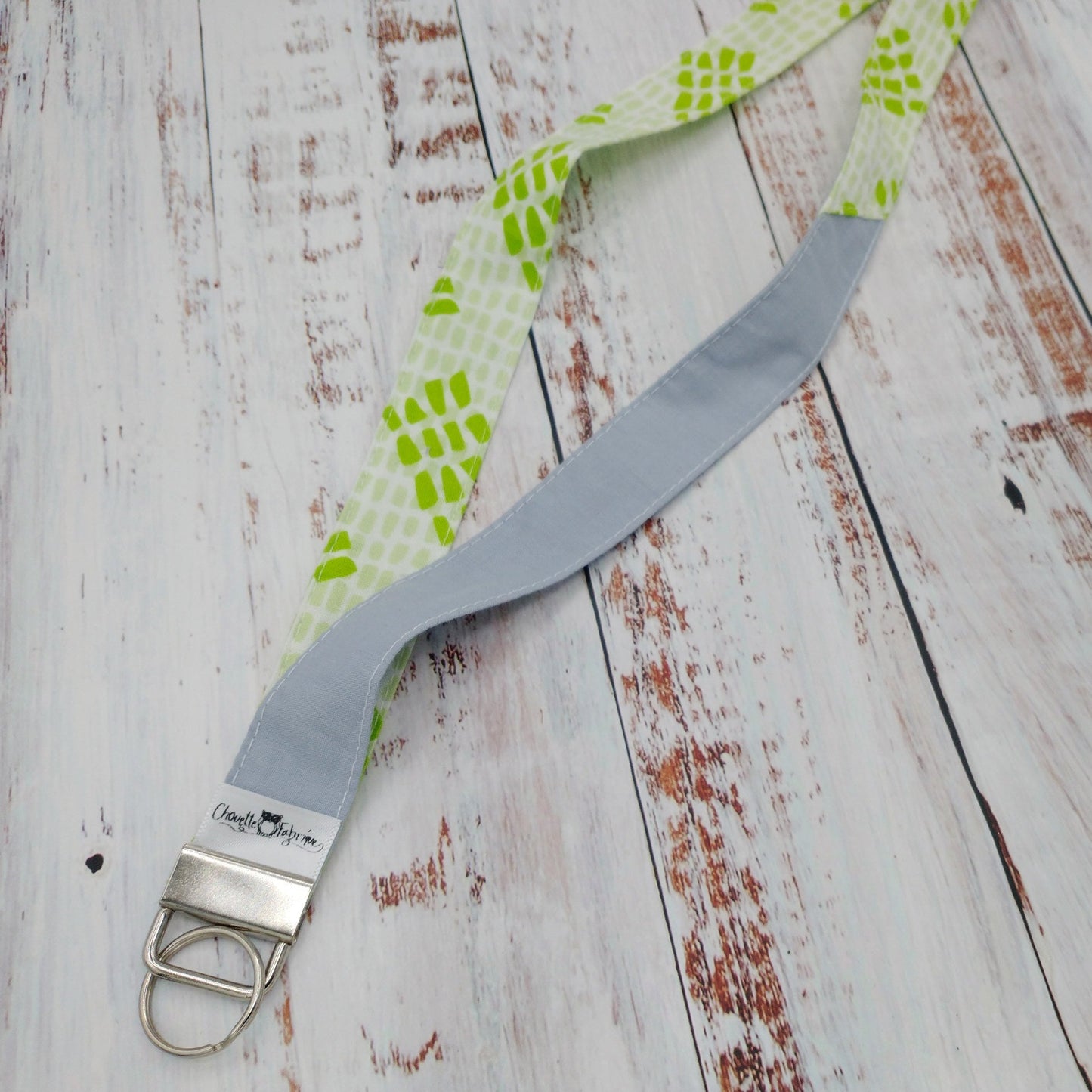 Porte-clé personnalisé (Prénom, Nom, Petite pensée, Enseignants, Merci) - Dragonne - Lime et blanc - Fond gris