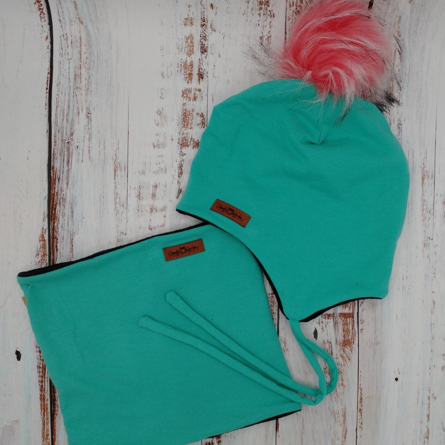 ADULTE - Tuque Hiver (POLAR) avec Cordons Pompon amovible - Turquoise