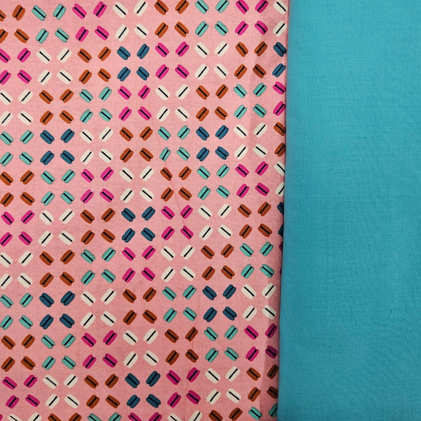 Napperon personnalise (Couleur d'impression au choix) - Macarons - Pochette turquoise