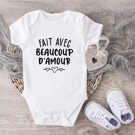 Cache-couche pour bébé - Annonce Grossesse/Naissance - Fait avec beaucoup d'amour (v1)
