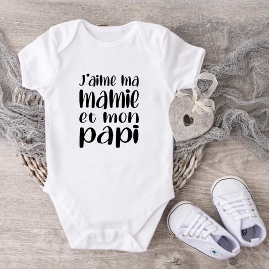Cache-couche pour bébé - Annonce Mamie/Papi - J'aime mamie et papi (v2506)