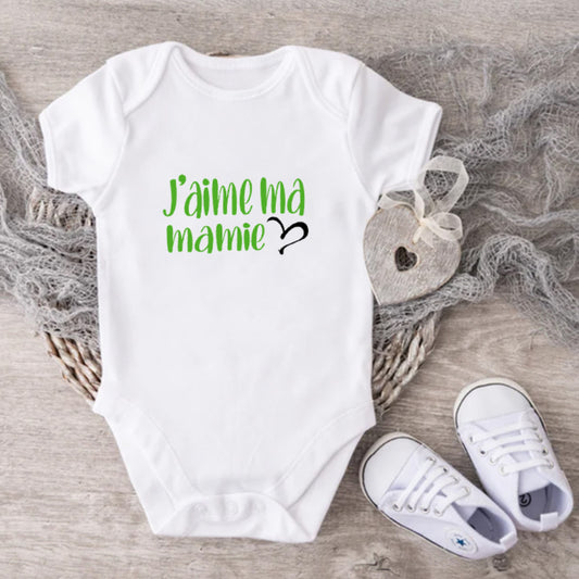 Cache-couche pour bébé - Annonce Mamie - J'aime ma mamie (v2507)
