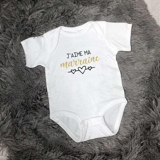 Cache-couche pour bébé - Annonce Parrain/Marraine - J'aime ma marraine (v2507)