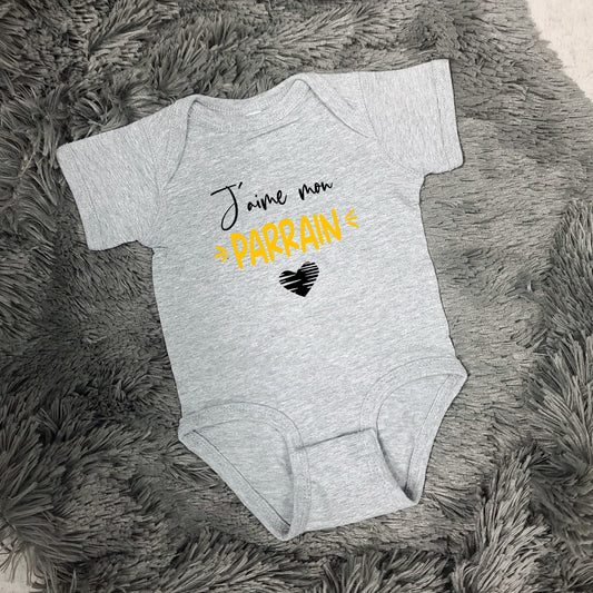 Cache-couche pour bébé - Annonce Parrain/Marraine - J'aime mon parrain (v2512)