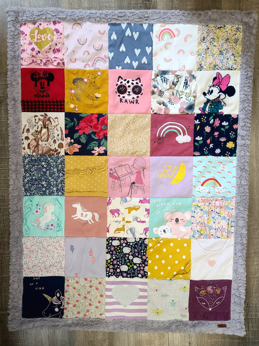 Couverture "Souvenirs" - Doudou (ou Jeté)