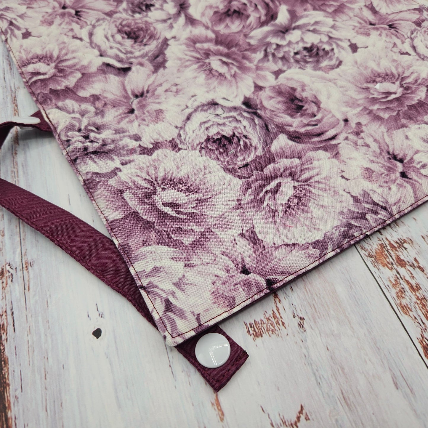 Napperon personnalise (Couleur d'impression au choix) - Roses antiques - Pochette bourgogne