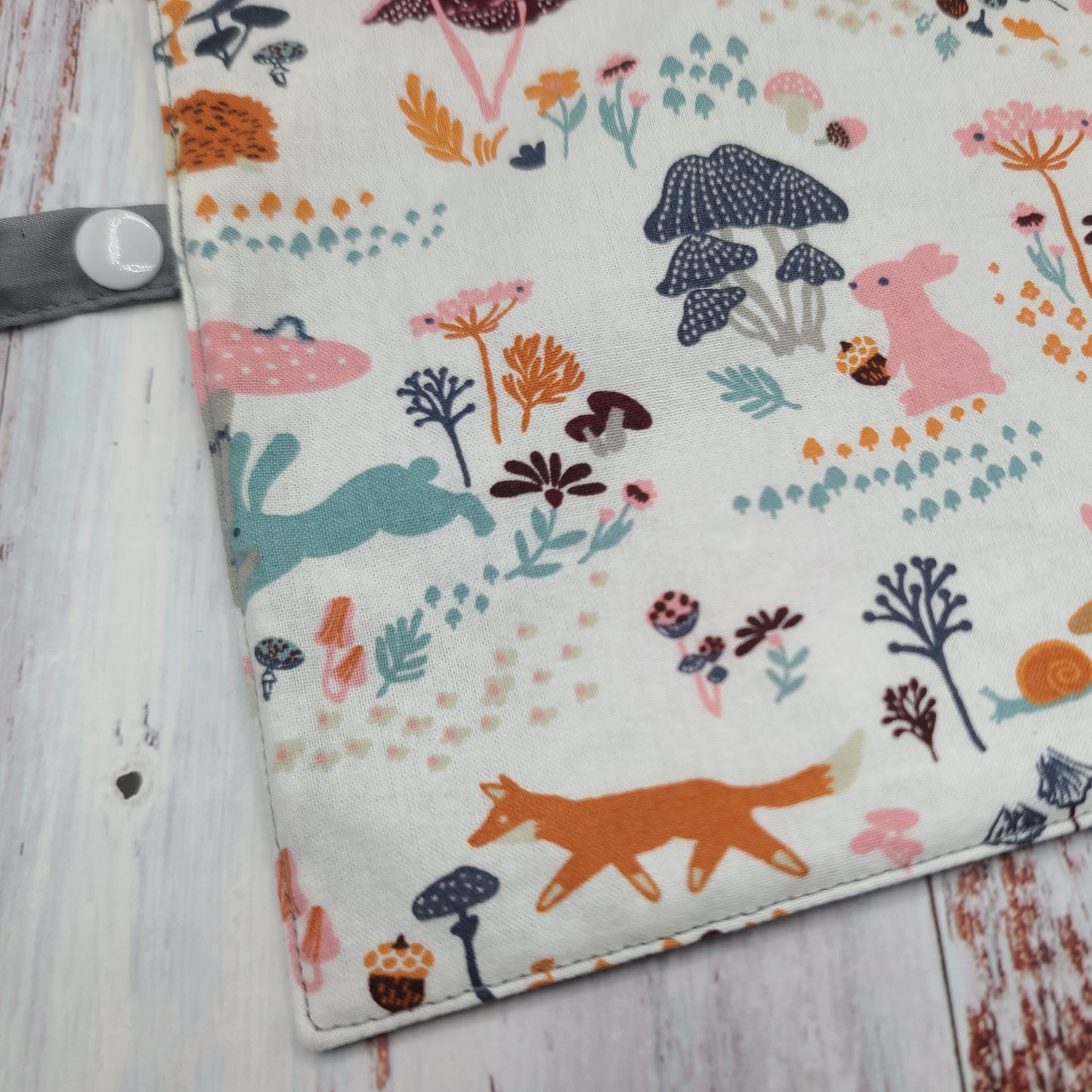 Napperon personnalise (Couleur d'impression au choix) - Nature douce - Lièvres - Pochette grise