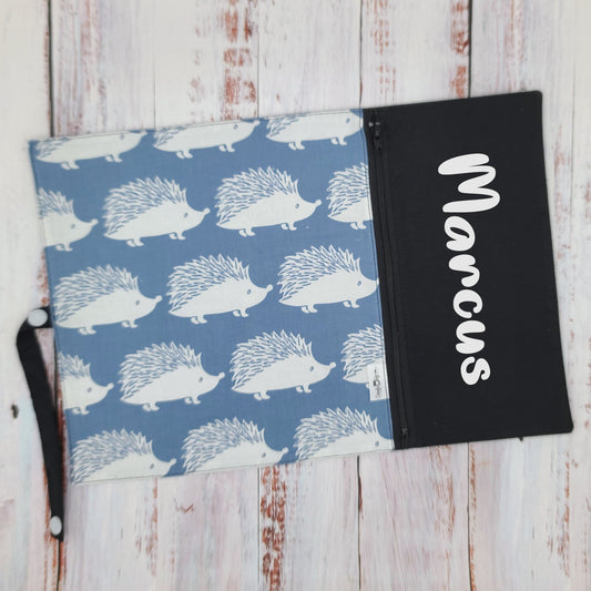 Napperon personnalise (Couleur d'impression au choix) - Animaux - Hérissons bleus & blancs - Pochette noire