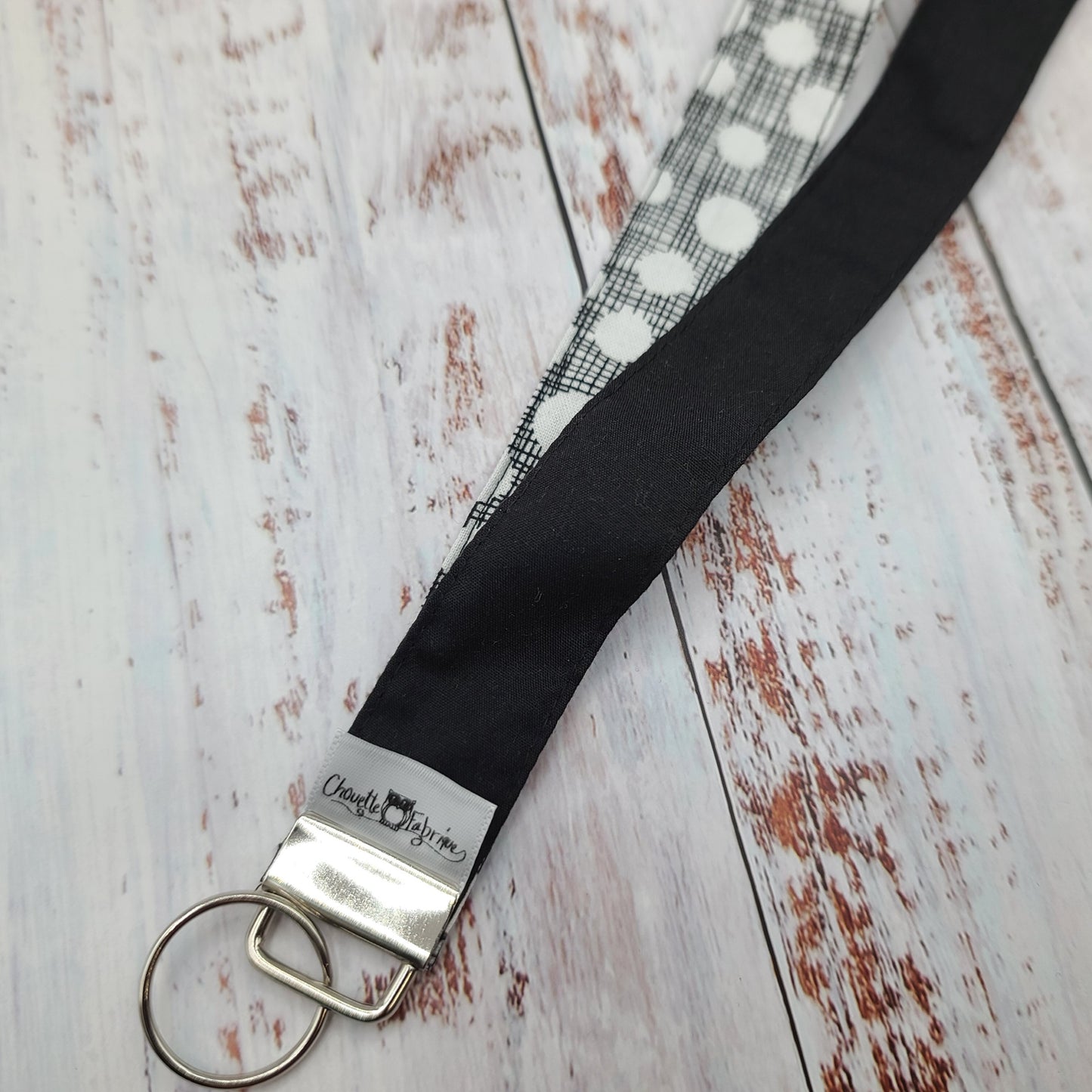 Porte-clé personnalisé (Prénom, Nom, Petite pensée, Enseignants, Merci) - Dragonne - Géométrique Cercles blanc / Hachuré noir - Bande Noire