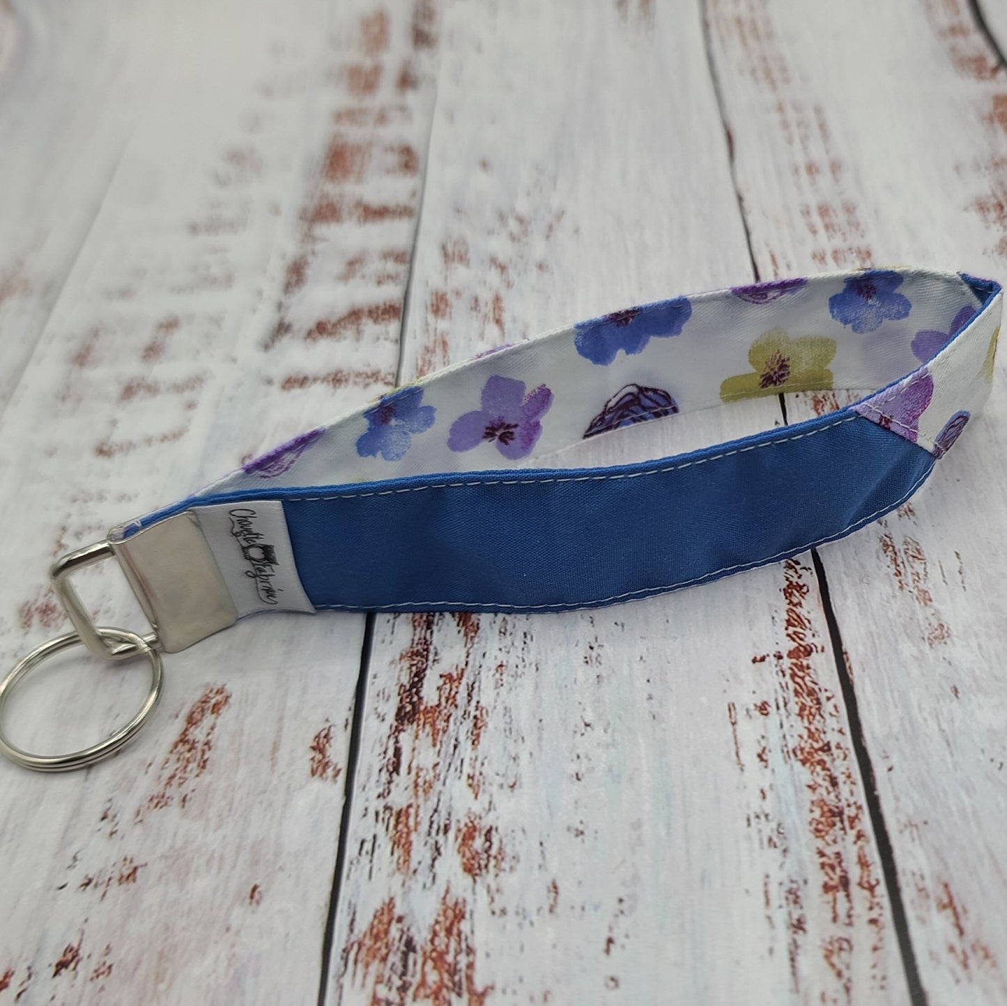 Porte-clé - PERSONNALISÉ - Dragonne - Poignet - Fleurs Lilas/Bleues/Violet/Olive - Bande bleue