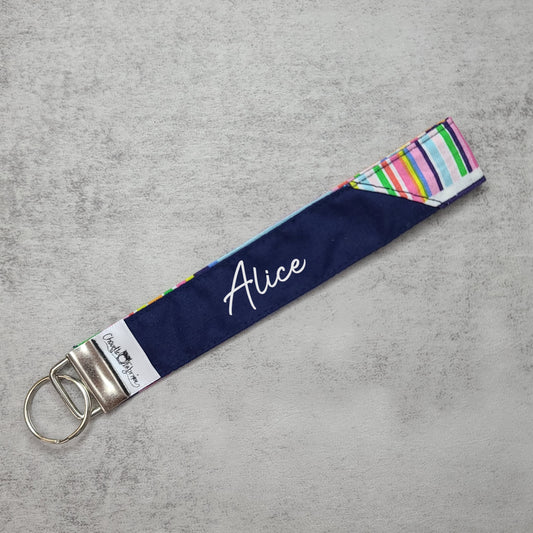 Porte-clé - PERSONNALISÉ - Dragonne - Poignet - Lignes multi couleurs verticales et horizontales - Bande marine