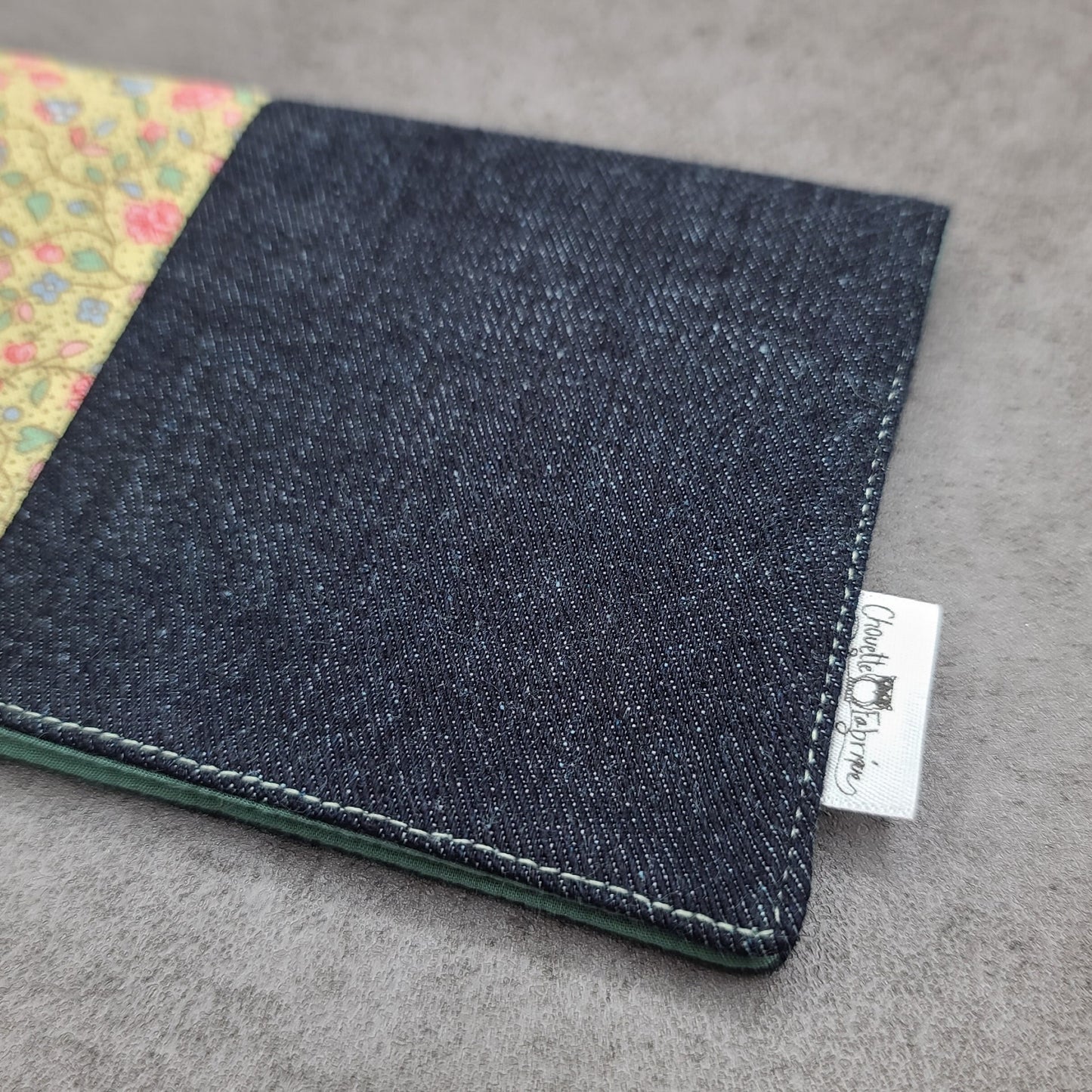 Protège-carnet de santé - Vaccination - Personnalisé - Fleurs - Mini fleur "cute"