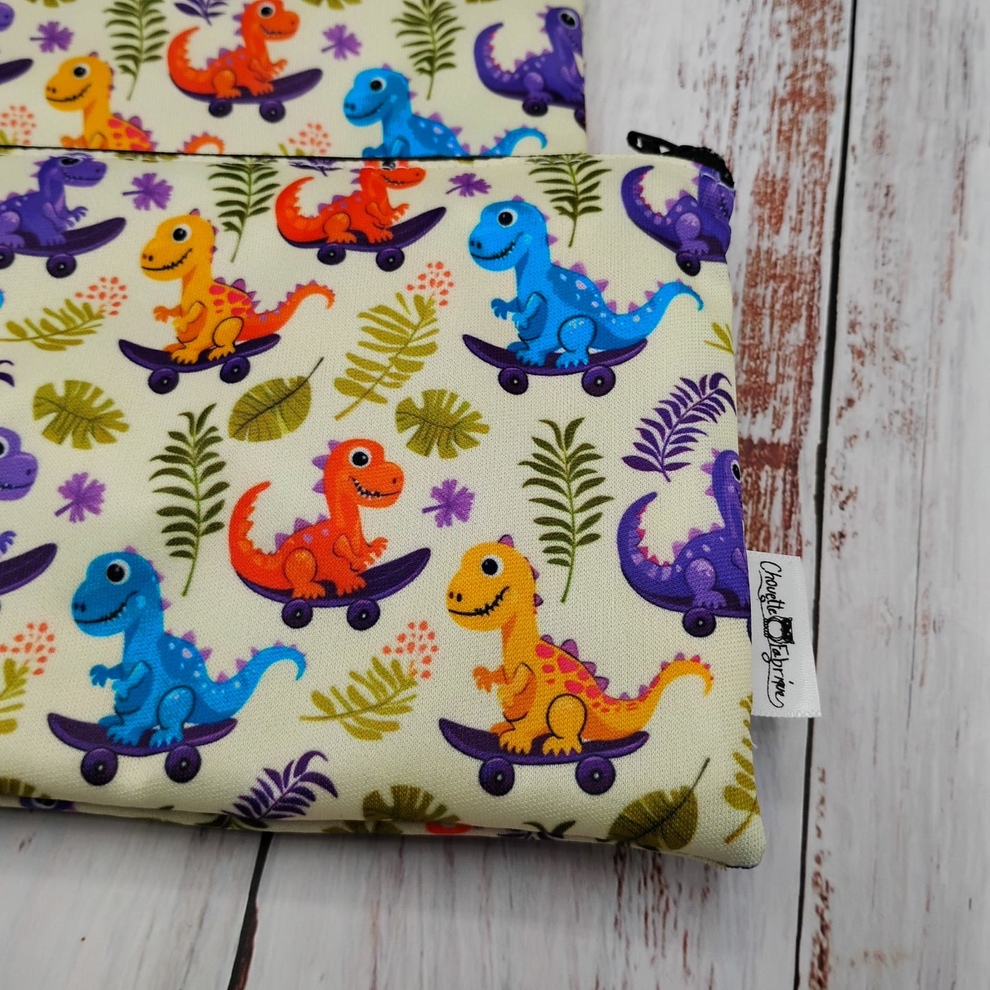 Sac réutilisable pour collation ou sandwich – Animaux - Dinosaures en planches à roulettes