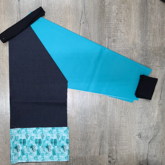 Tablier d'artiste/bricolage pour enfant avec manches et pochettes (Personnalisé avec prénom) - Manches aqua - Coups de pinceaux aqua