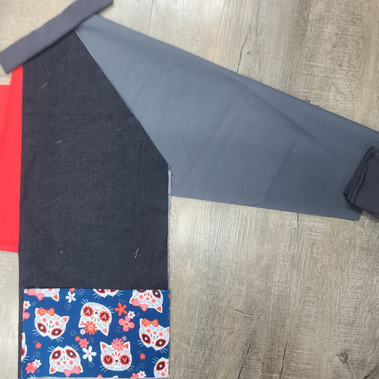 Tablier d'artiste/bricolage pour enfant avec manches et pochettes (Personnalisé avec prénom) - Manches grises foncées - Animaux - Chats - Style Calavera