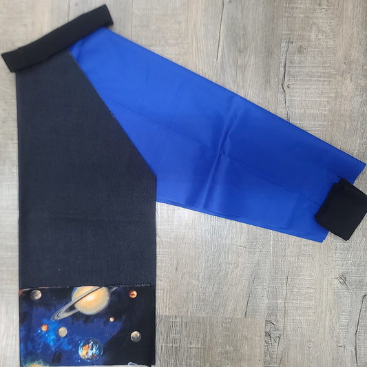 Tablier d'artiste/bricolage pour enfant avec manches et pochettes (Personnalisé avec prénom) - Manches royales - Planètes