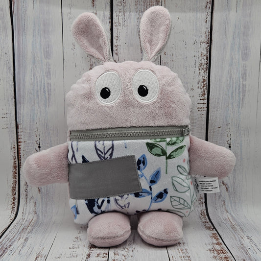 Toutou monstre mangeur de peurs, secrets, etc. - Feuillage Vert Violet et Rose (Modern Leaves) - Personnalisé au prénom de l'enfant - "OREILLES STYLE LAPIN"
