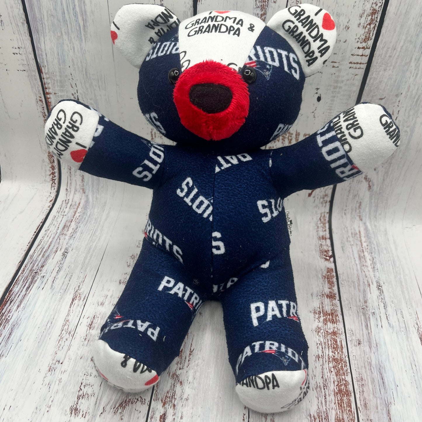 Peluche - Toutou - Ourson (9" Assis) - Souvenirs / Mémoires (1-2 pyjamas à pattes requis ou l'équivalent)