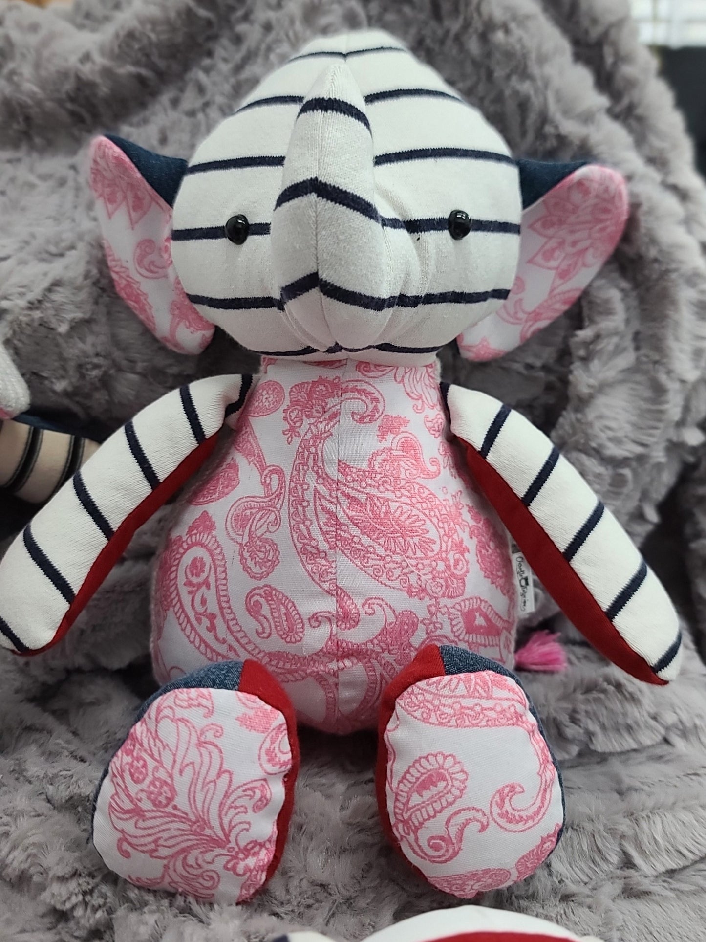 Peluche - Toutou - Éléphant (15") - Souvenirs / Mémoires