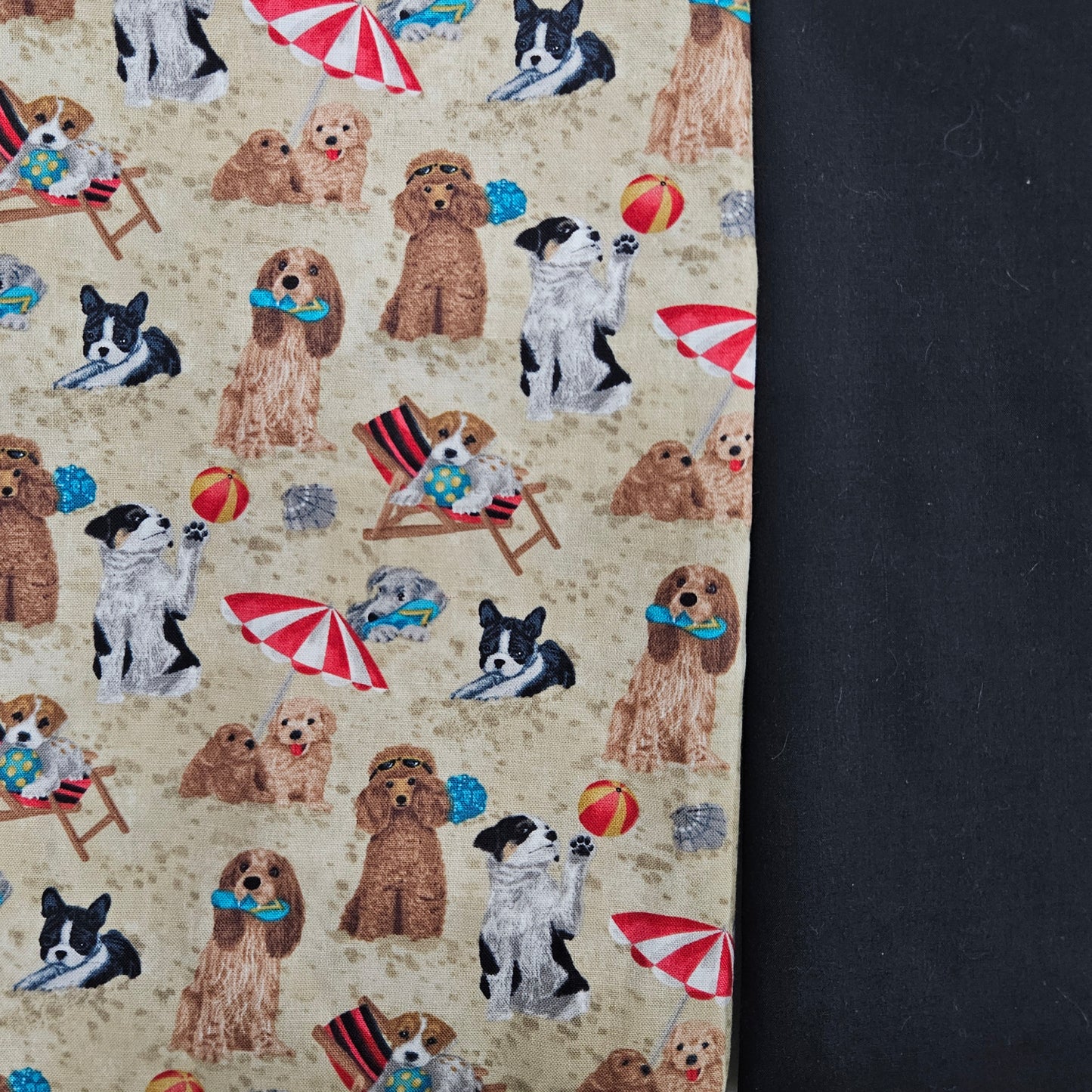 Napperon personnalisé (Couleur d'impression au choix) - Animaux - Chiens à la plage - Pochette noire