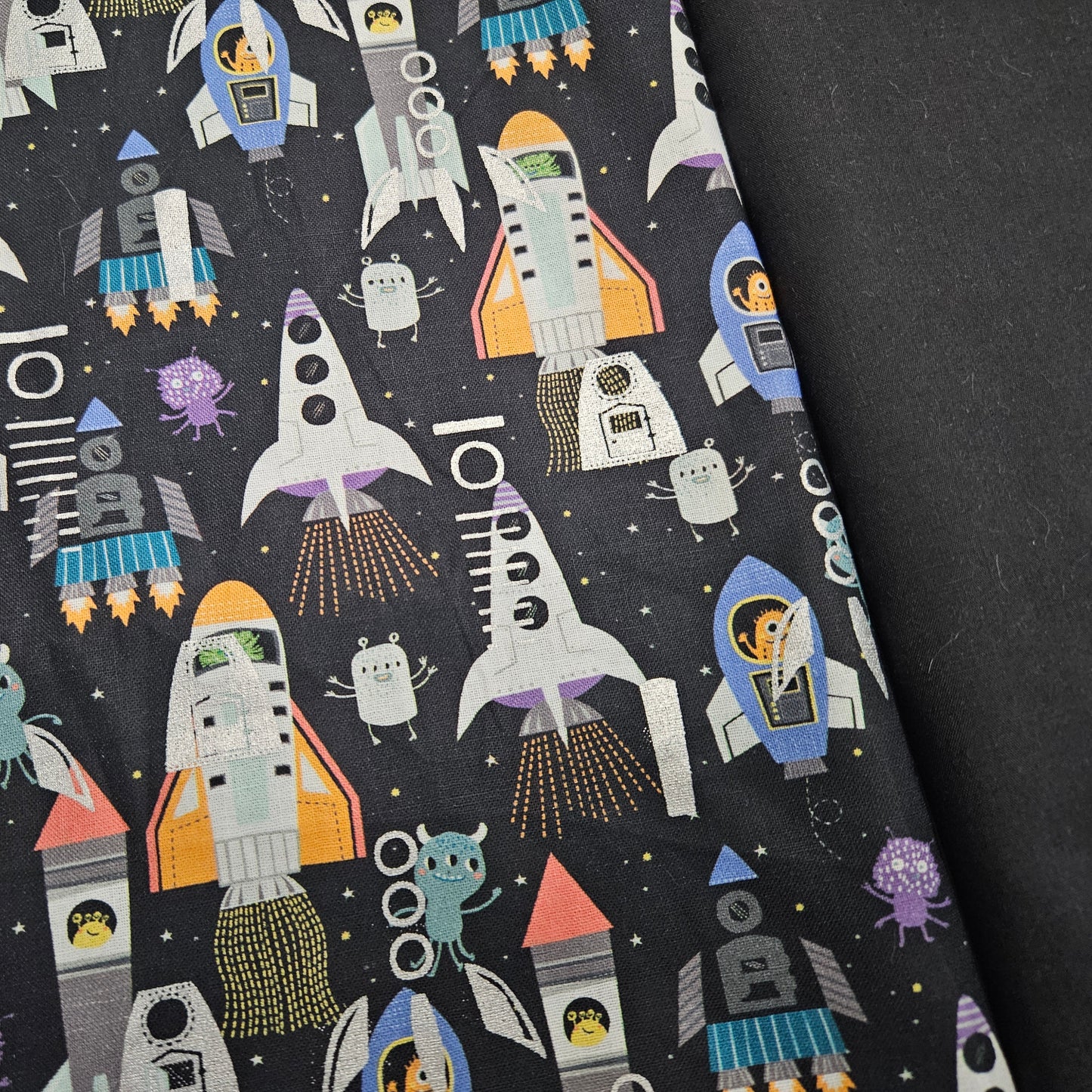 Napperon personnalisé (Couleur d'impression au choix) - Espace - Fusées - Pochette noire