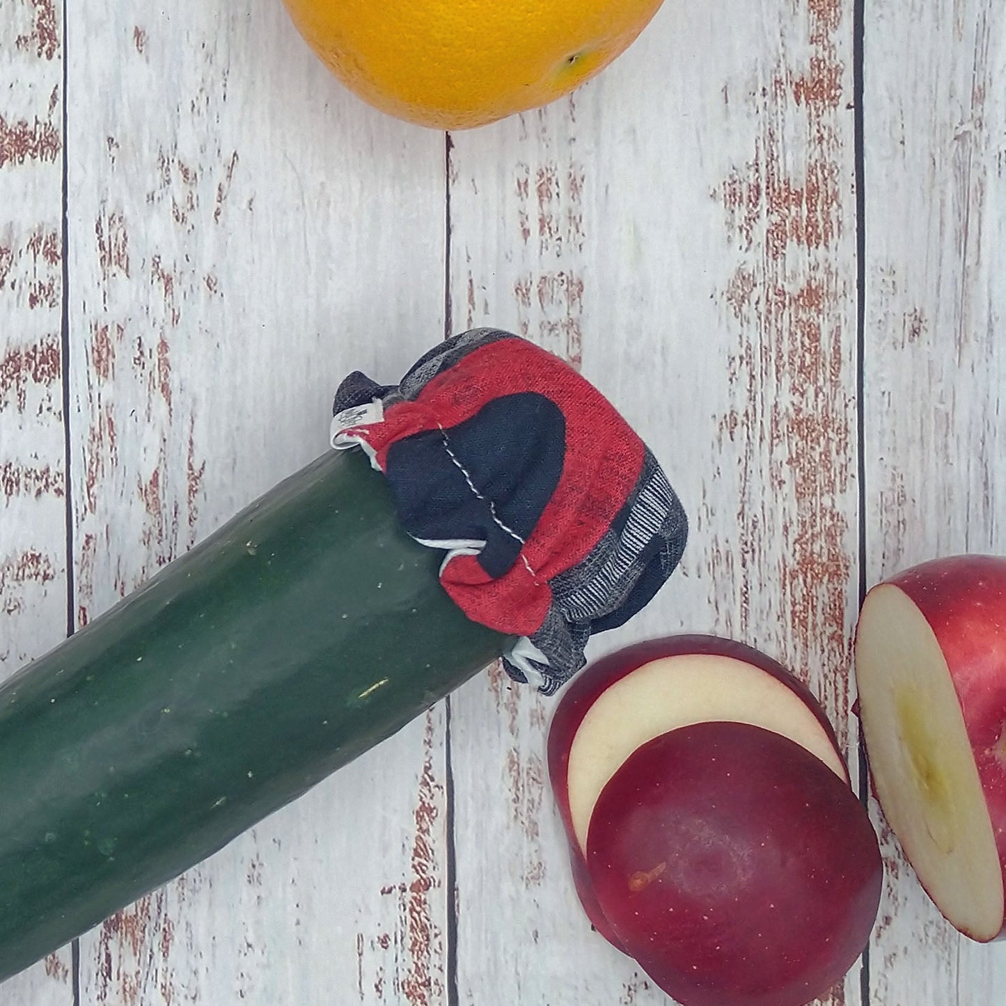 Couvre-Légumes Réutilisables - Remplace pellicule de plastique – Collection Carrés rouges, gris et noirs