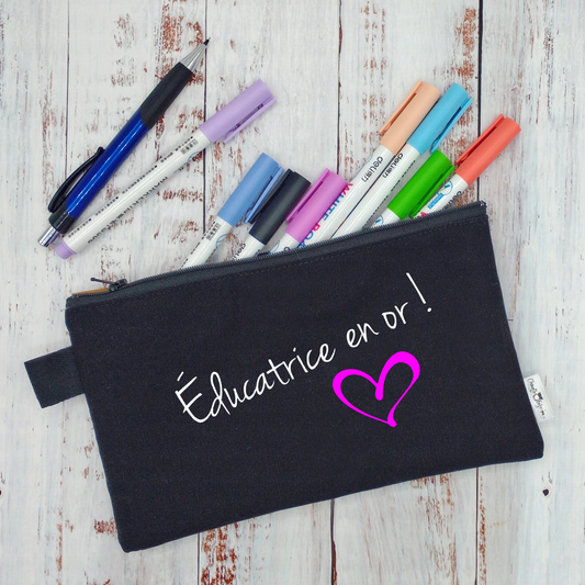 (CHOIX COULEURS) Étui à crayons - Éducatrice en or ! (ou Éducateur) - Coeur/Oblique