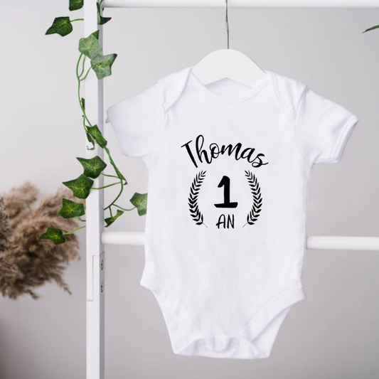 Cache-couche pour bébé - Anniversaire - Fête - 1 an - Monogramme